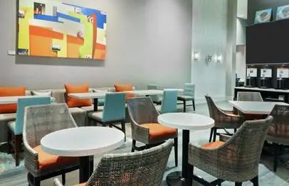 Hotel Hampton & Buckhead Place 3*