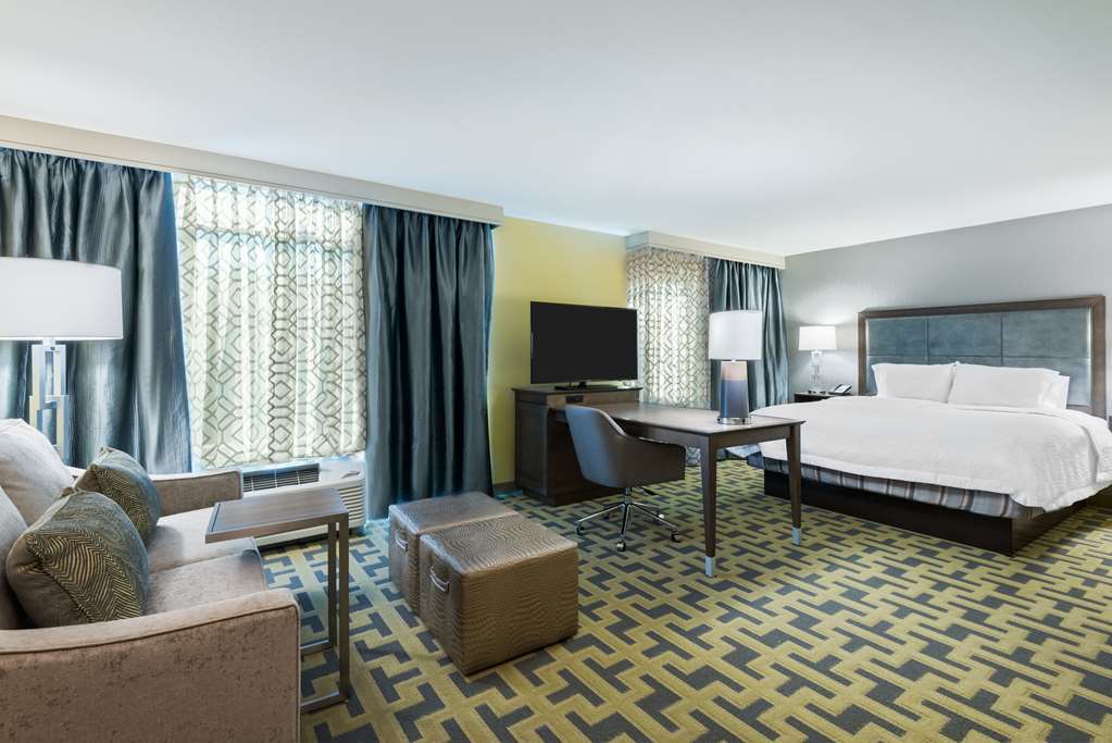 Hampton & Buckhead Place Atlanta