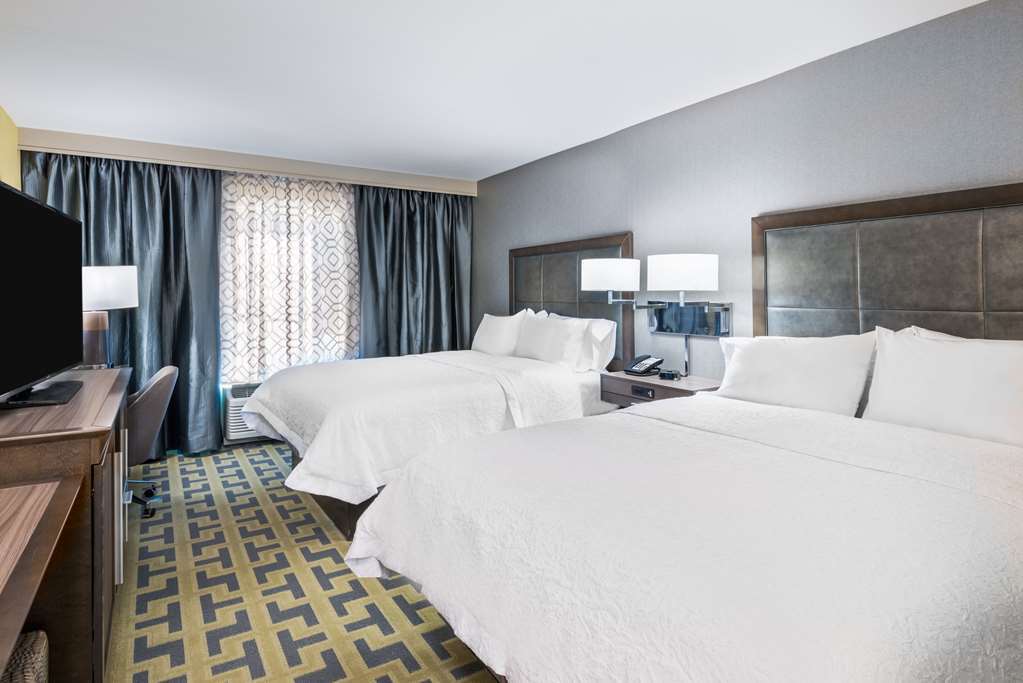 Hotel Hampton & Buckhead Place