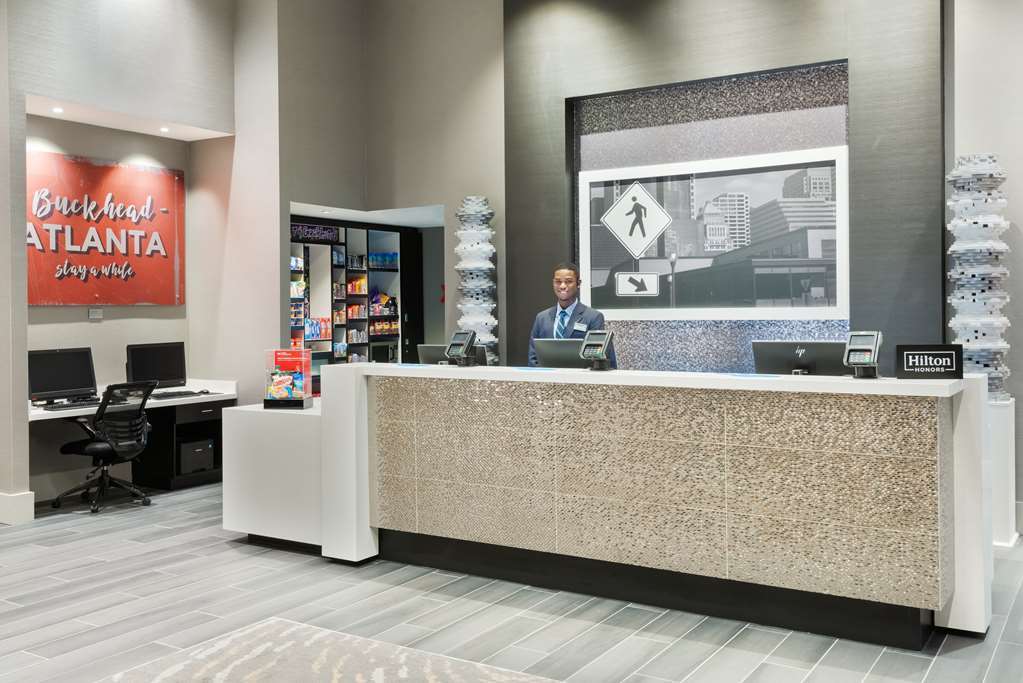 Hotel Hampton & Buckhead Place 3*